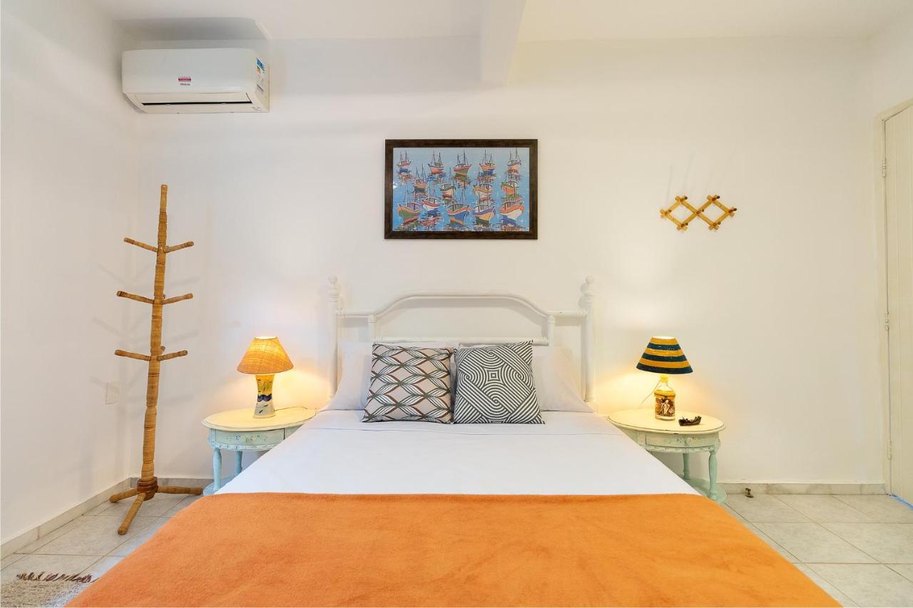 Casa Amarela Bed & Breakfast อังกราโดสเฮย์ส ภายนอก รูปภาพ