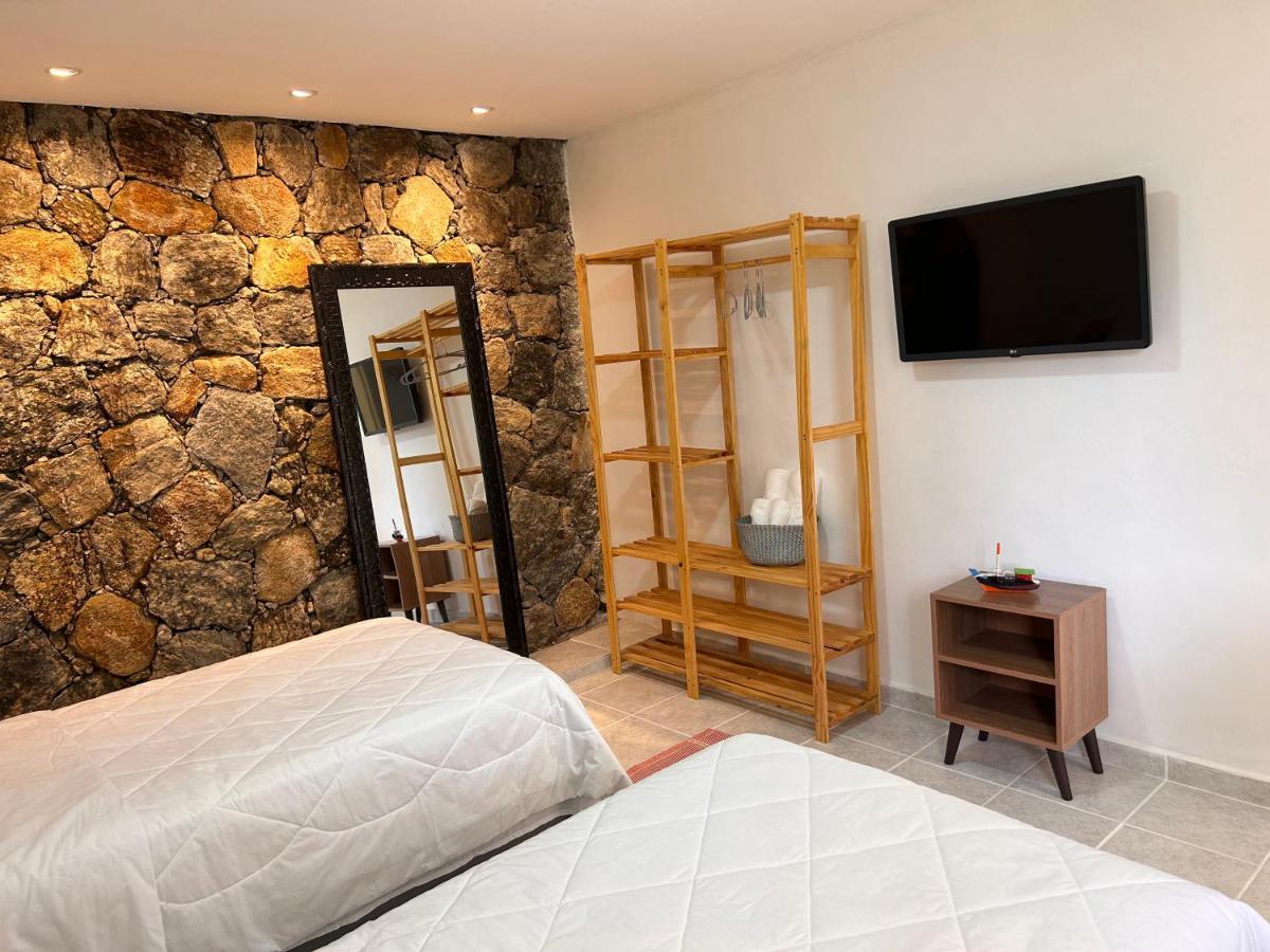 Casa Amarela Bed & Breakfast อังกราโดสเฮย์ส ภายนอก รูปภาพ