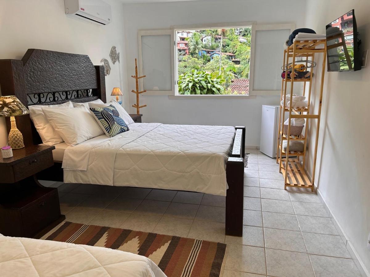 Casa Amarela Bed & Breakfast อังกราโดสเฮย์ส ภายนอก รูปภาพ