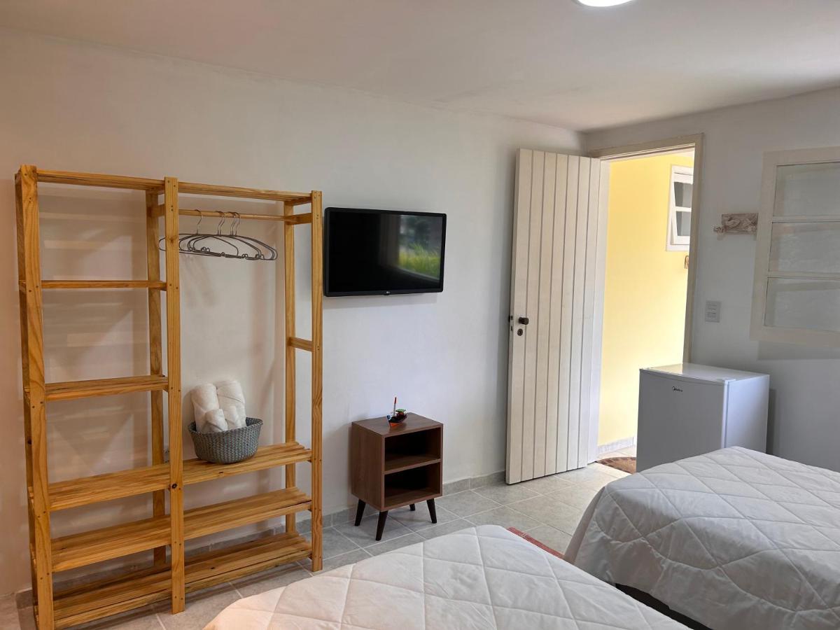 Casa Amarela Bed & Breakfast อังกราโดสเฮย์ส ภายนอก รูปภาพ