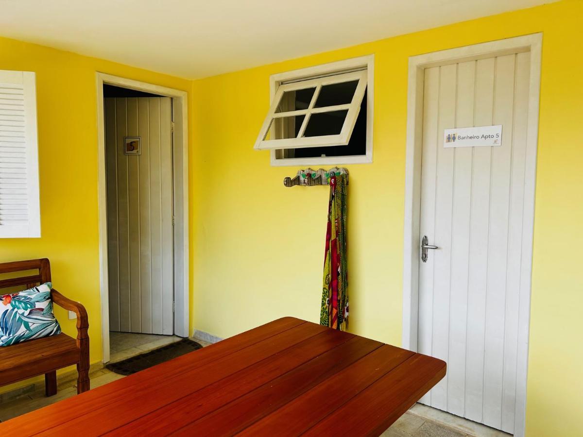 Casa Amarela Bed & Breakfast อังกราโดสเฮย์ส ภายนอก รูปภาพ