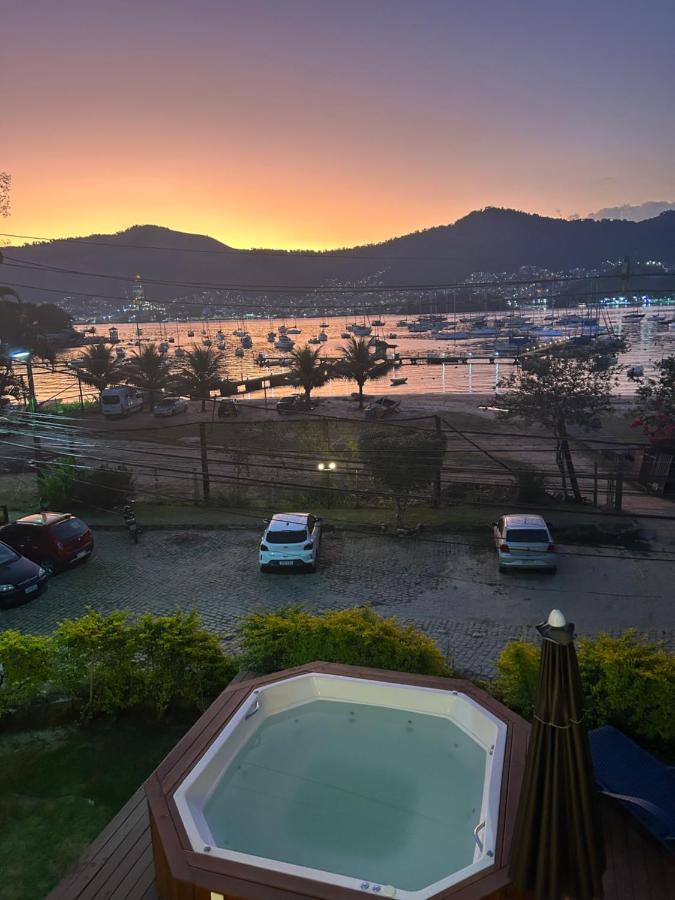 Casa Amarela Bed & Breakfast อังกราโดสเฮย์ส ภายนอก รูปภาพ