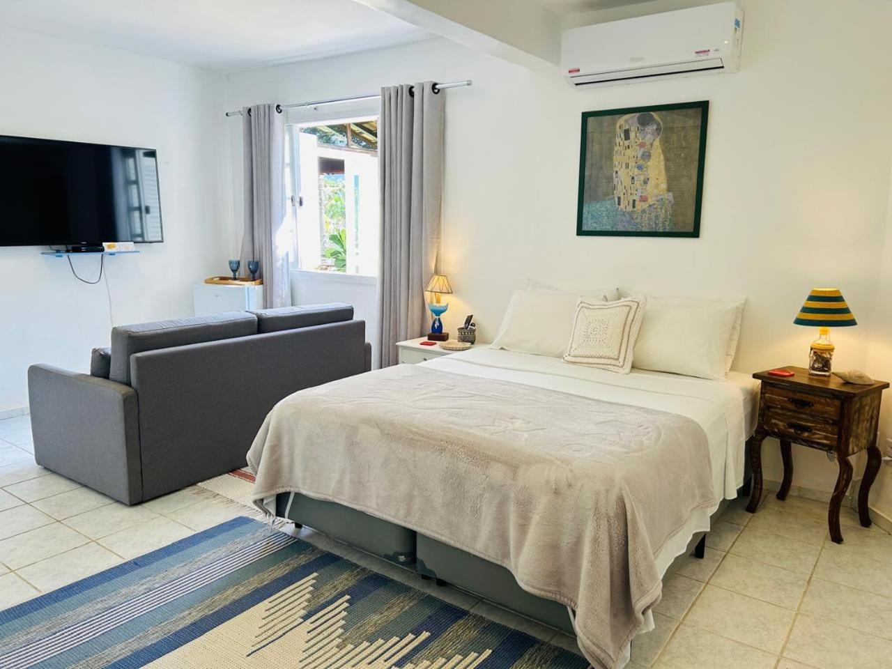 Casa Amarela Bed & Breakfast อังกราโดสเฮย์ส ภายนอก รูปภาพ
