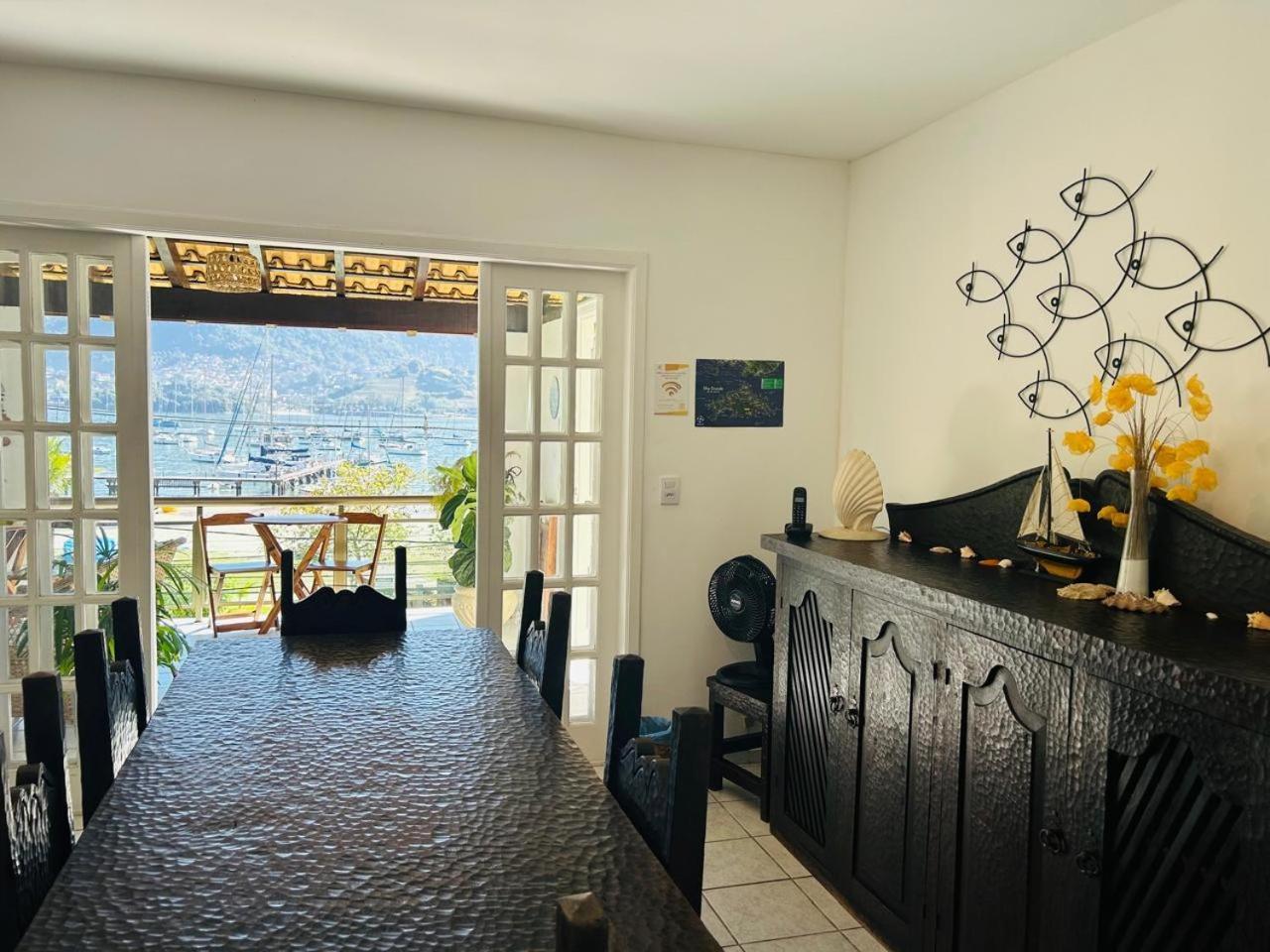 Casa Amarela Bed & Breakfast อังกราโดสเฮย์ส ภายนอก รูปภาพ
