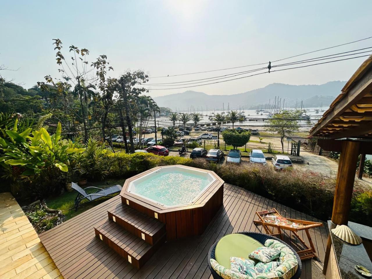 Casa Amarela Bed & Breakfast อังกราโดสเฮย์ส ภายนอก รูปภาพ